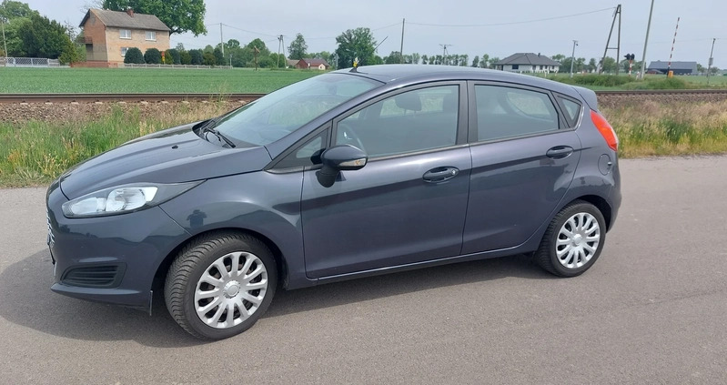 Ford Fiesta cena 26600 przebieg: 155000, rok produkcji 2015 z Lubliniec małe 277